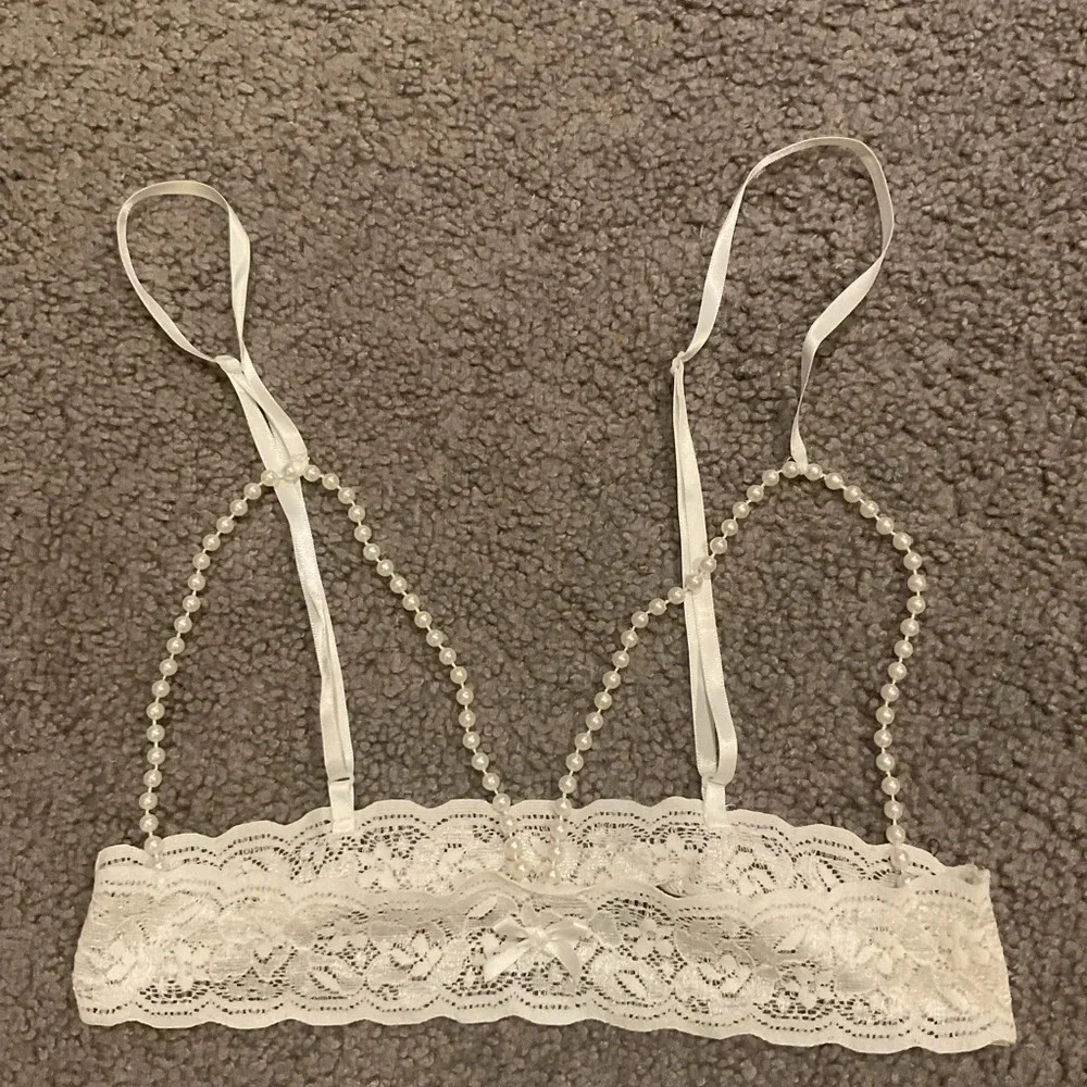 NEW Vintage Pearl and White Lace Bra Panties Thong Intimates Set Bride Wedding - Picture 6 of 6